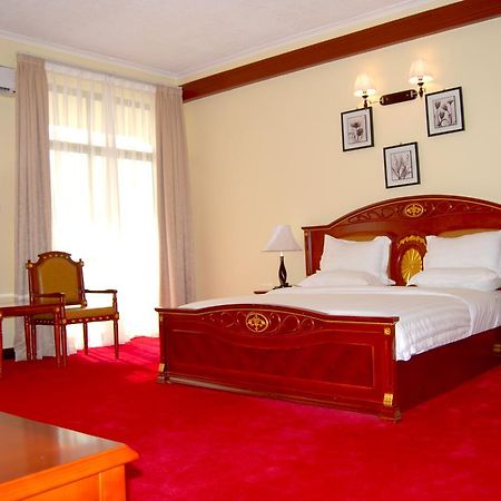 Morena Hotel Додома Экстерьер фото